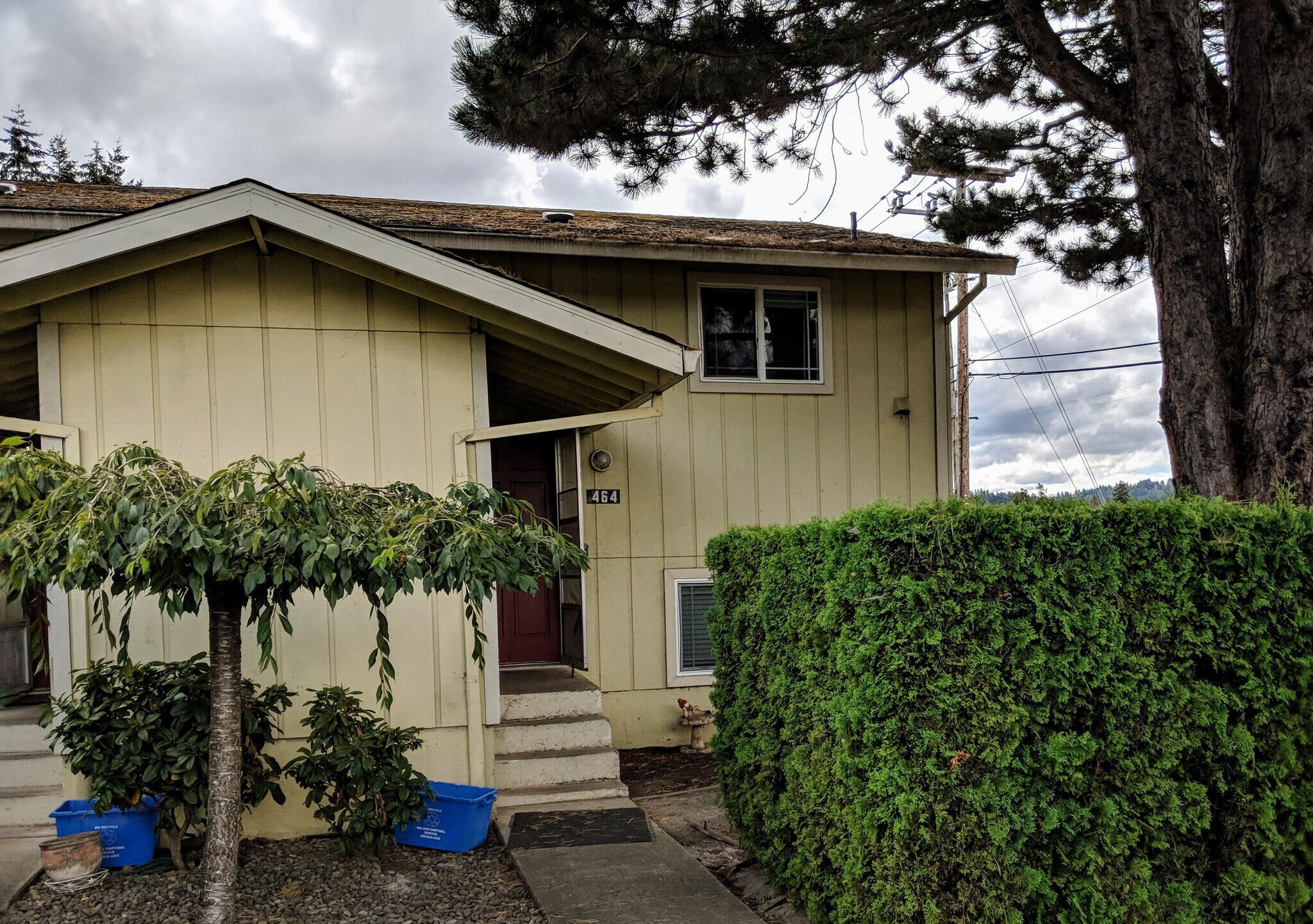 Building Photo - 464 NE 6th Ave
