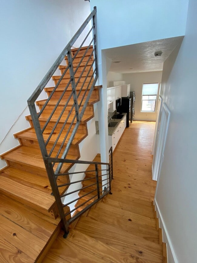 Building Photo - 1708 Winter St