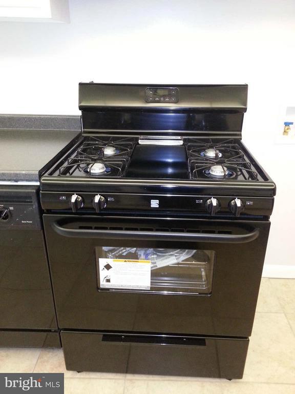 Building Photo - 326 Garner Ave