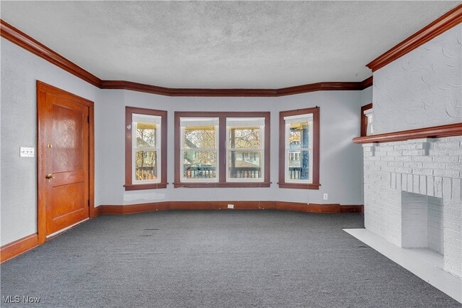 Building Photo - 917 Helmsdale Rd