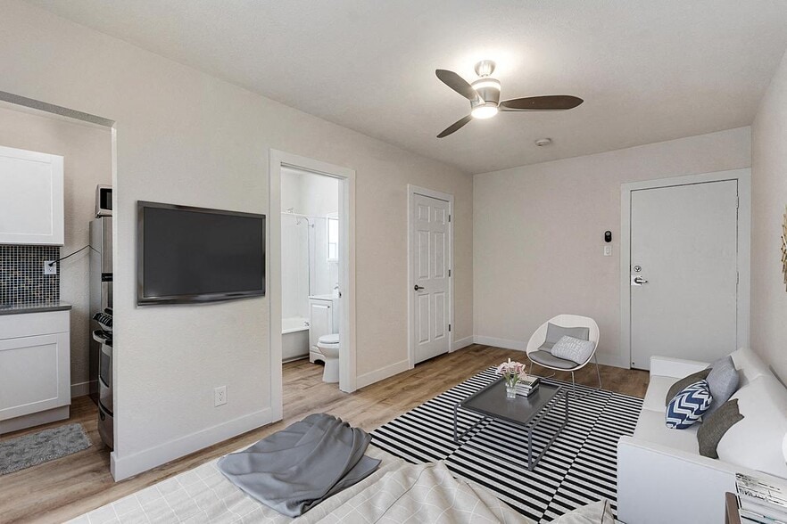 Building Photo - The Adele