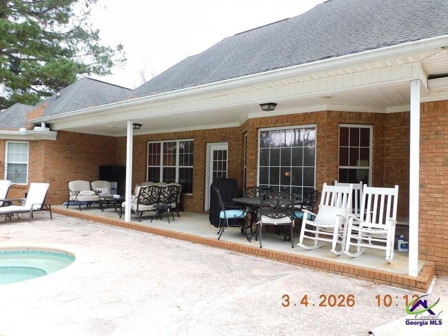 Building Photo - 214 Spanish Trail