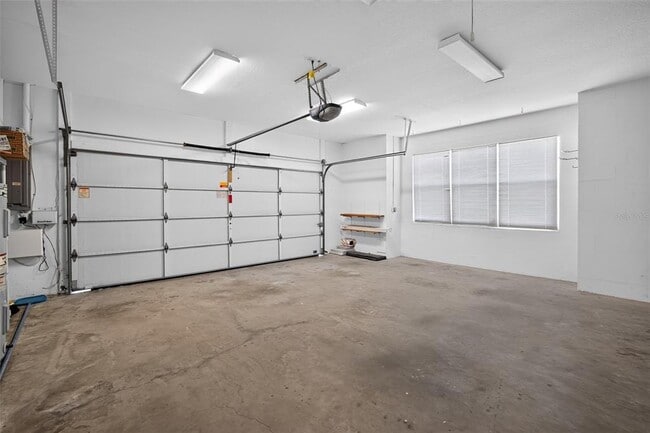 Building Photo - 1850 Sandy Knoll Cir N
