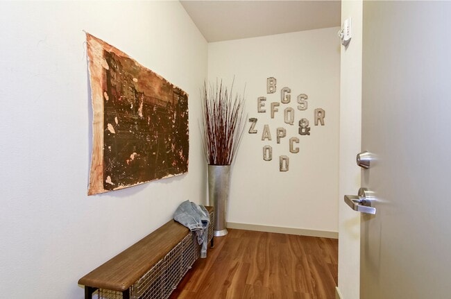 Interior Photo - Bellevue Terrace