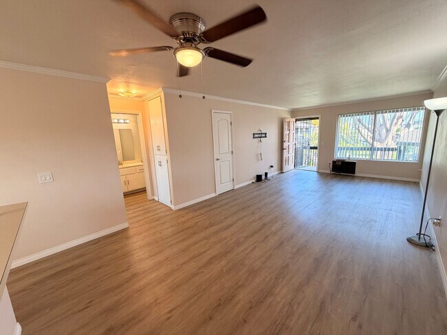 Building Photo - Remodeled 1 Bedroom, 1 Bathroom Stanton Condo For Rent w/ Parking!