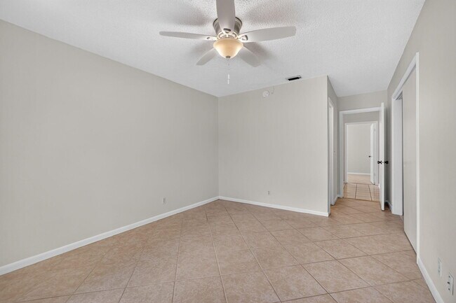 Building Photo - 12395 Peconic Ct
