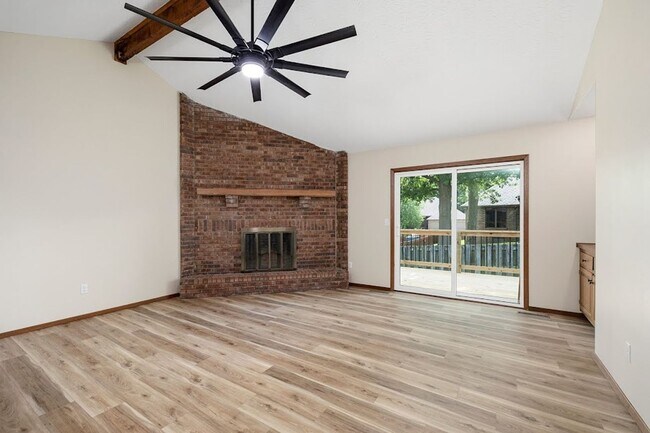 Building Photo - House for Rent in Lakewood Village Community