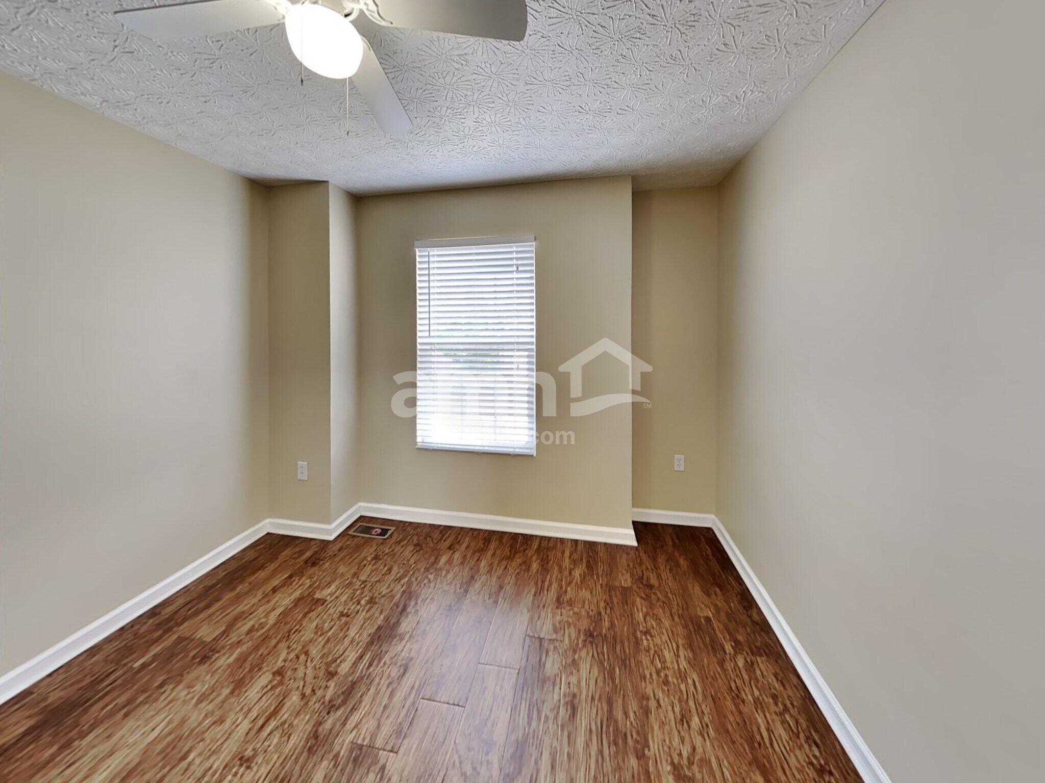 Building Photo - 227 Merriston Cir