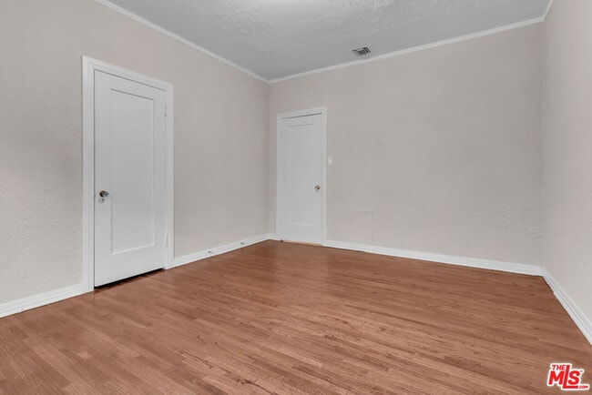 Building Photo - 6329 Drexel Ave