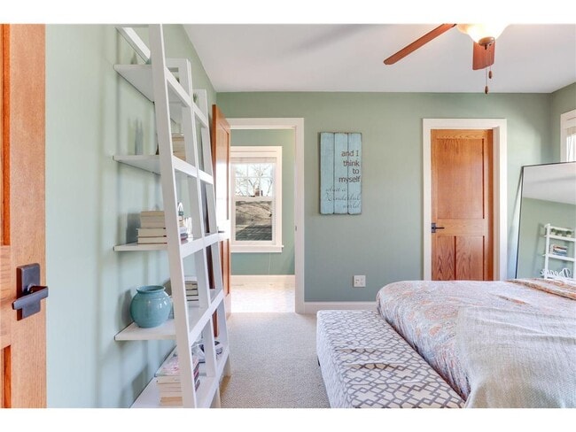 Building Photo - 2012 W Laurel Ave