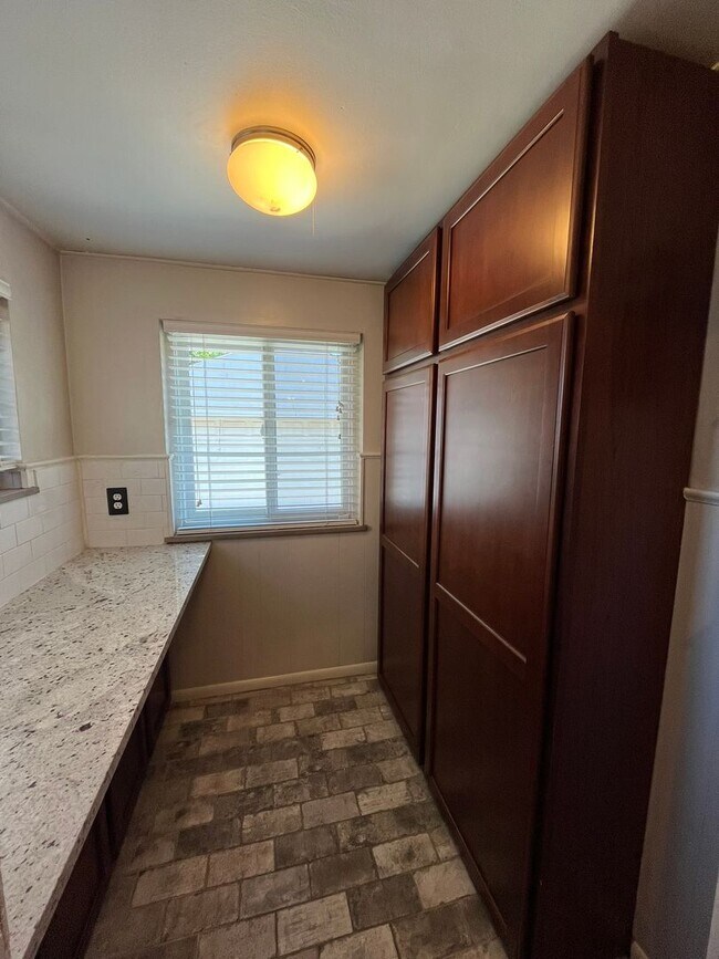Building Photo - Merion Village Single-Family Home with Flexible Living Areas and Outdoor Space