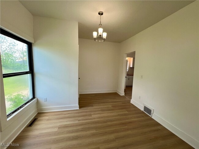 Building Photo - 117 W 29th St