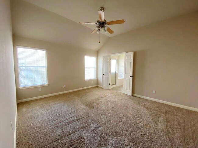 Building Photo - 3705 Fossilwood Way