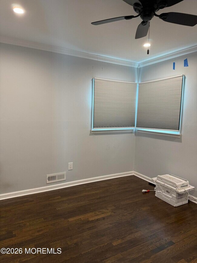 Building Photo - 35 Arno St