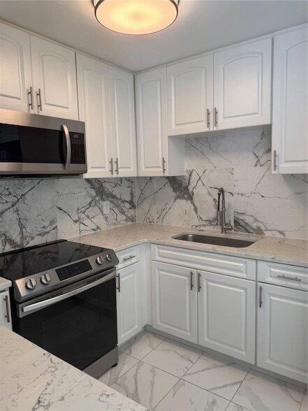 Building Photo - 5617 Gateway Dr