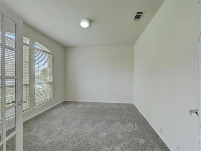 Building Photo - 1041 Crystal Lake Dr
