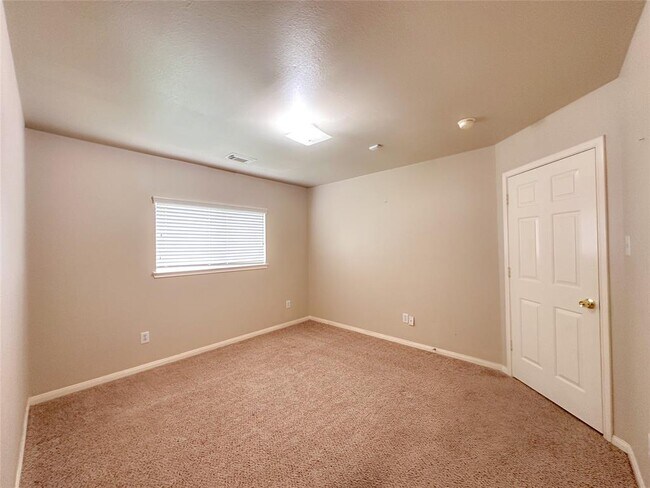 Building Photo - 11815 Champions Grove Ln