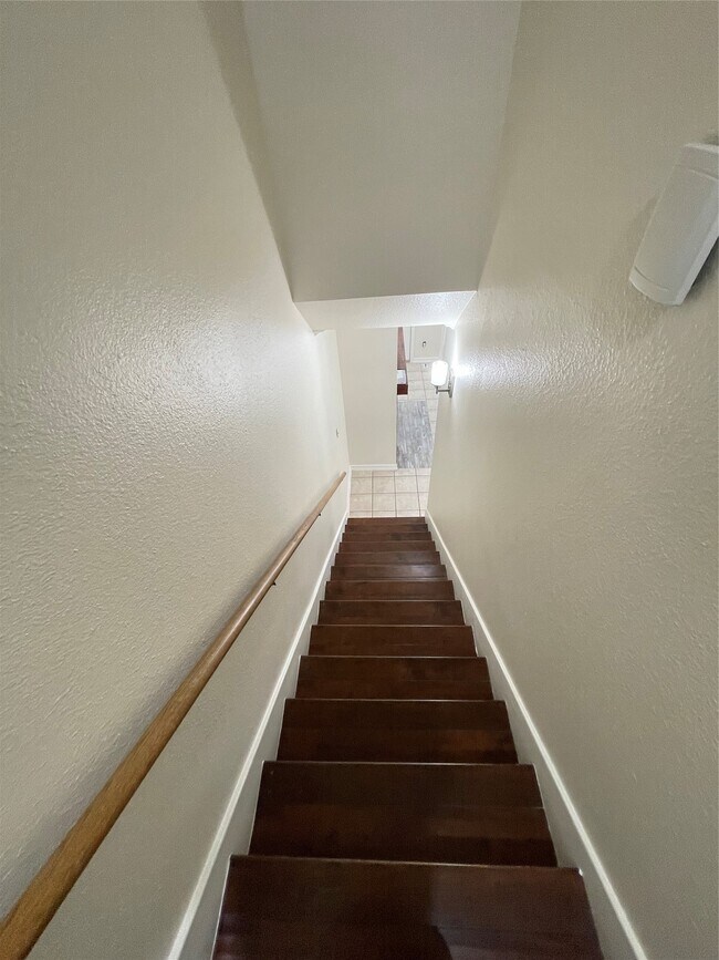 Building Photo - 640 Wilcrest Dr