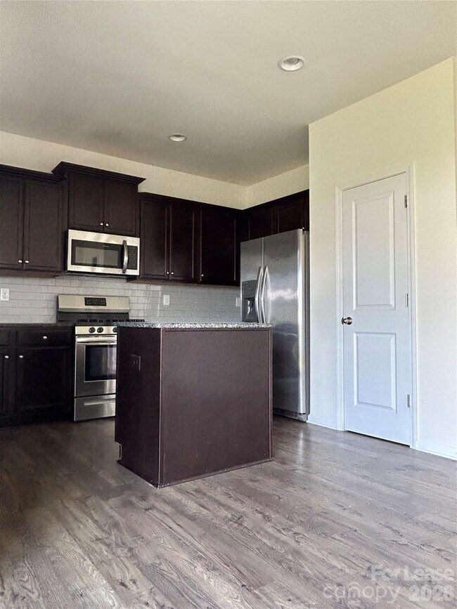 Building Photo - 2431 Tallet Trace