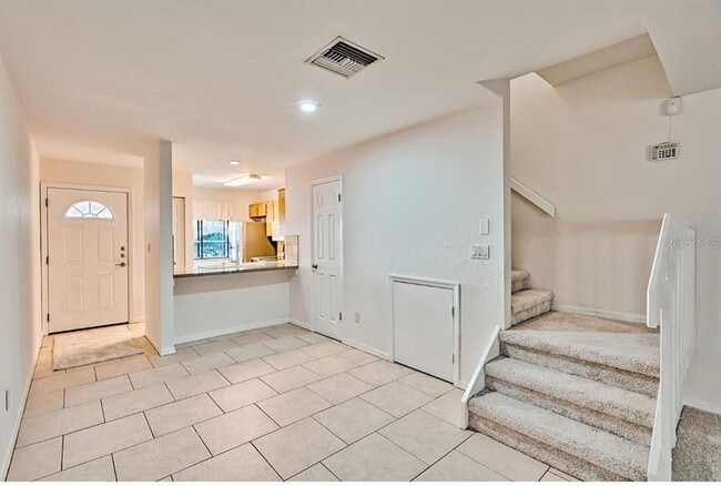 Building Photo - 6137 SW 8th Ln