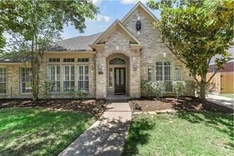 Building Photo - 1202 Hathorn Way Dr