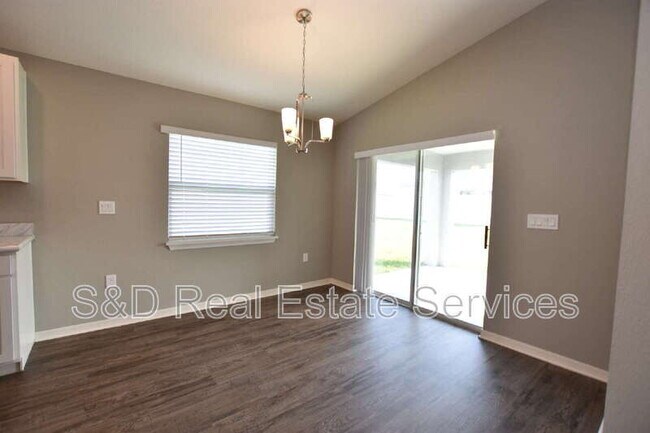 Building Photo - 749 Daphne Dr