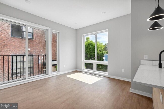 Building Photo - 308 W Chelten Ave
