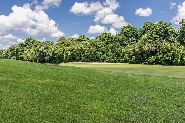 Building Photo - 8535 Casa Del Lago