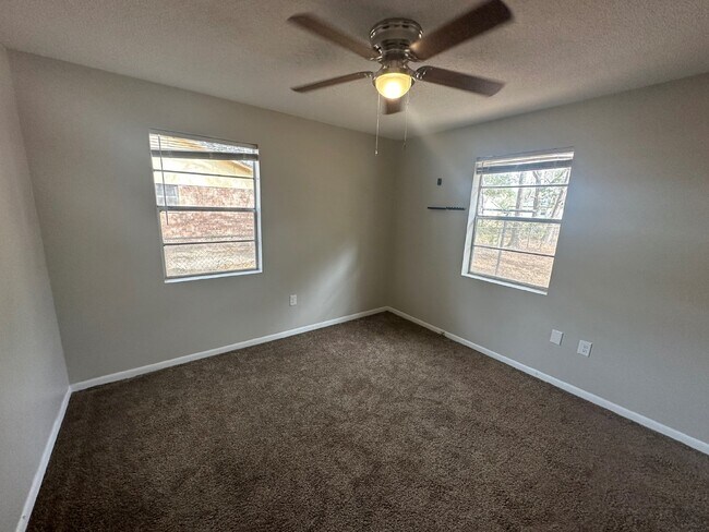 Building Photo - Home for Rent