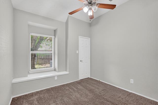 Building Photo - 505 Picketts Dr