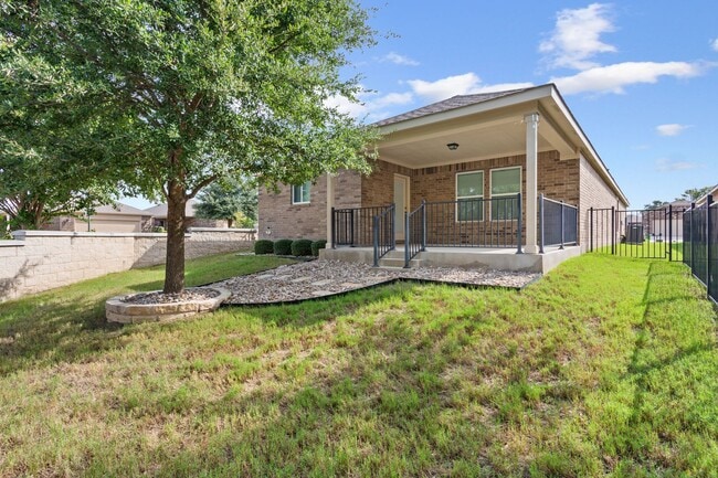 Building Photo - 215 Paint Creek Ln