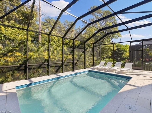 Building Photo - 2721 Van Buren Ave