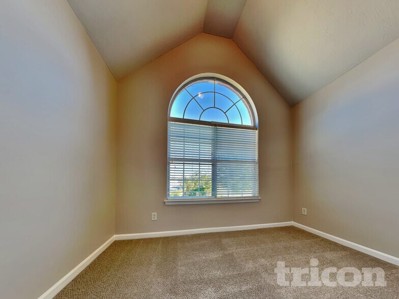 Building Photo - 70 Emerson Trail