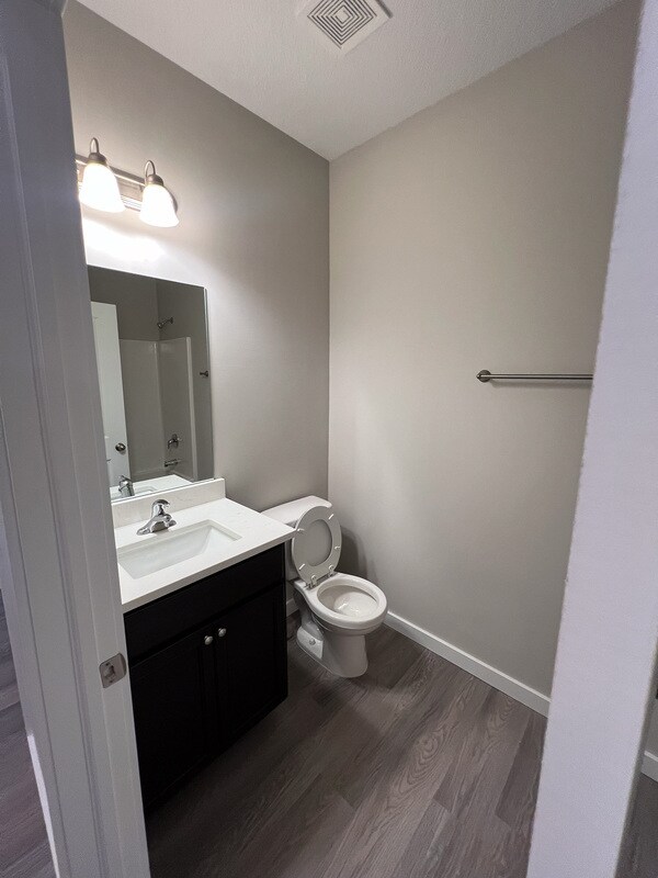 Building Photo - 5185 N Cypress St