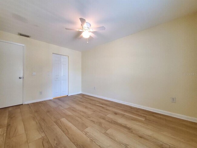 Building Photo - 5440 S MacDill Ave