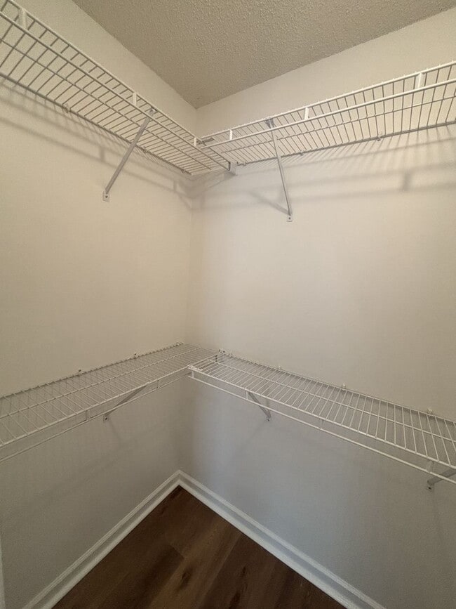 Building Photo - 2 Bed 2 Bath Pelham Available for immediat...