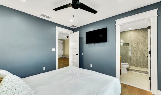 Building Photo - 2411 Avenue C