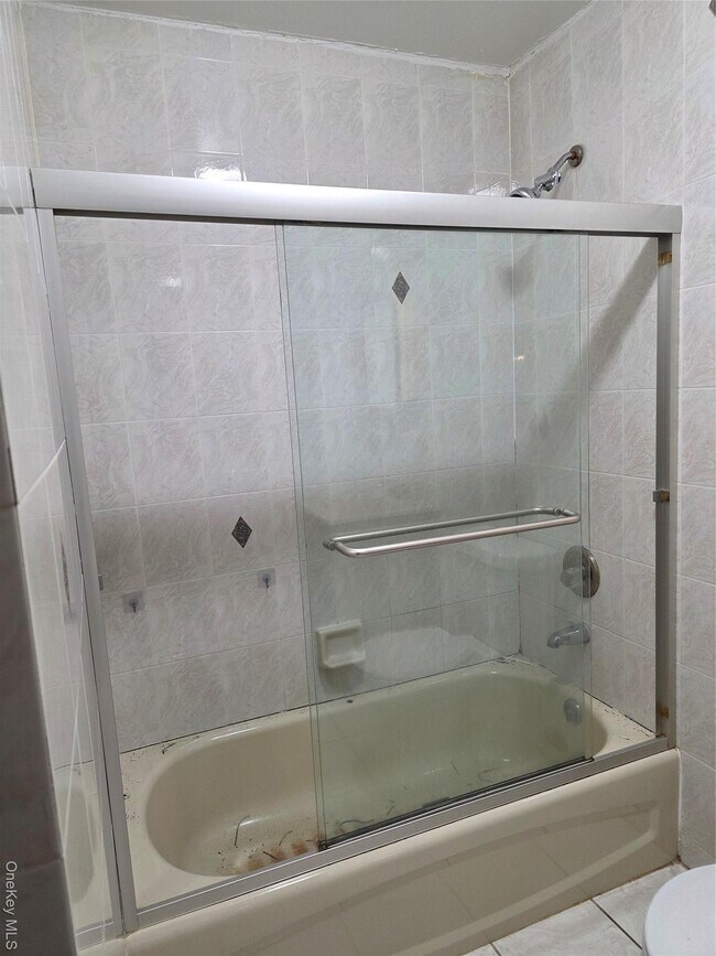 Building Photo - 254-13 Francis Lewis Blvd