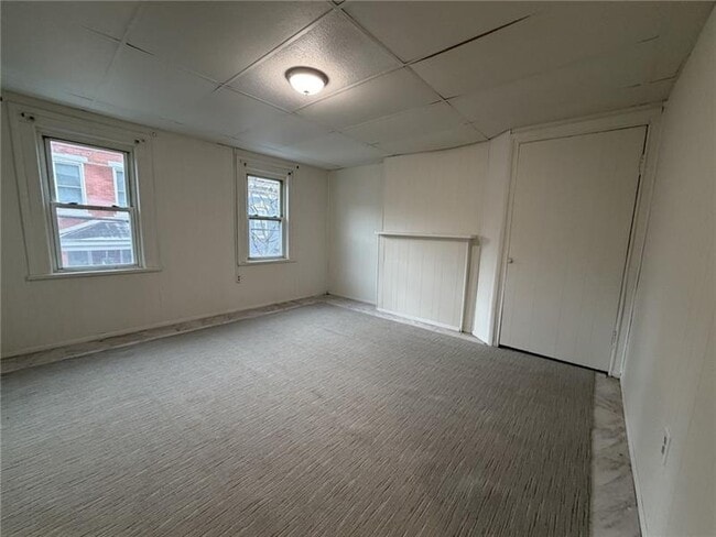 Building Photo - 235 38th St