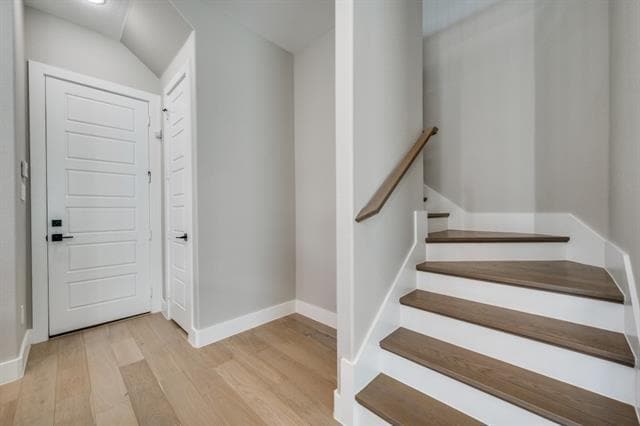 Building Photo - 6129 Echelon Way