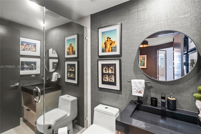 Building Photo - 488 NE 18th St