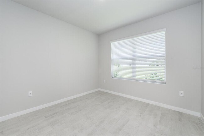 Building Photo - 25110 Alcazar Dr
