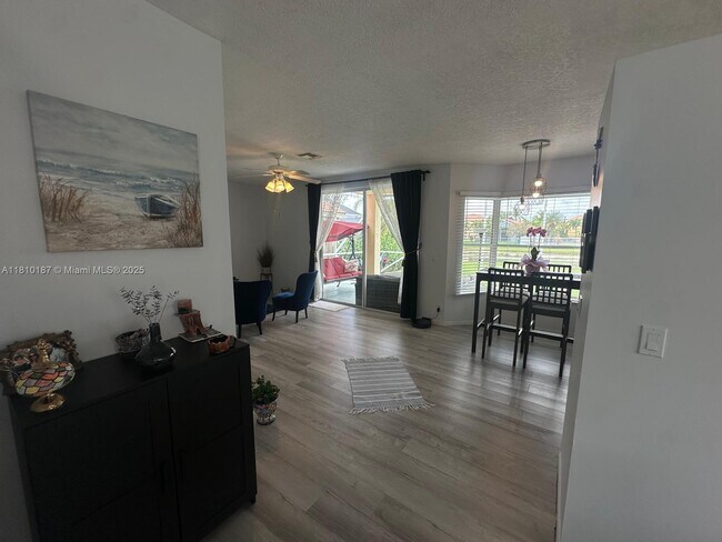 Building Photo - 3697 Miramontes Cir