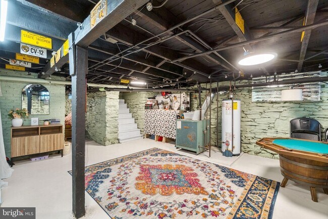 Building Photo - 15 E 4th St