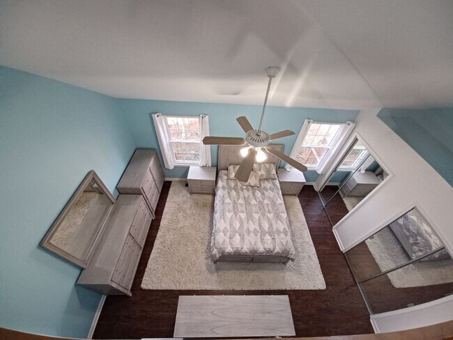 Building Photo - 8028 Valleys Crest Ct