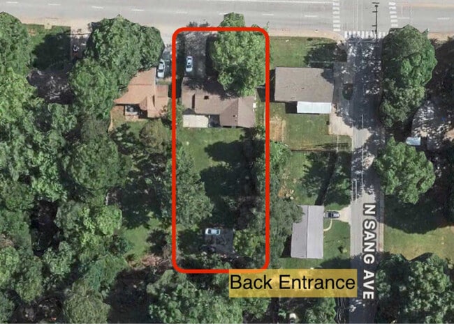 Building Photo - 2121 W Wedington Dr