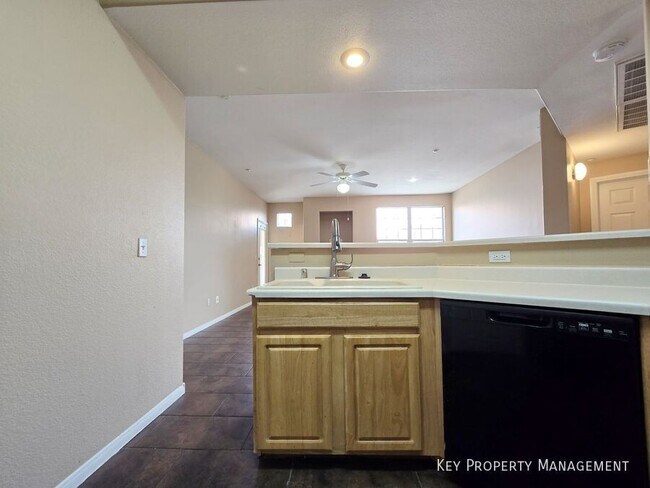 Building Photo - 5855 Valley Dr