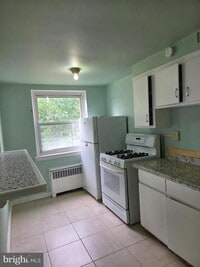 Building Photo - 4053 Comly St