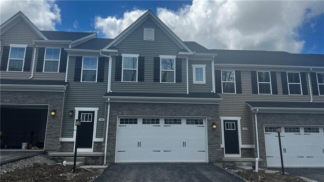 Primary Photo - 445 Greenwood Dr