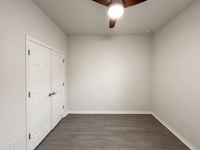 Building Photo - $1,500 OFF on Your 2nd Month’s Rent! Riverview Gem – 4BR/2BA Home with Screened-In Hot Tub & Solar!!